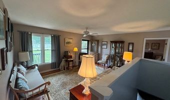 827 Wolf Creek Ln, Appomattox, VA 24522
