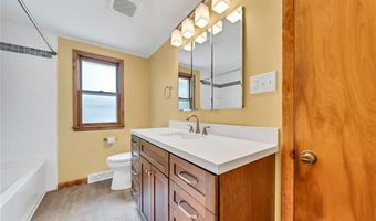 27 Lynn Lea St, Amherst, NY 14221