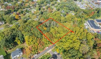 123-125 Magnolia Ln, Middletown, NJ 07748