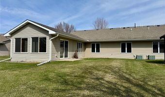 2733 Campus Ln, Albert Lea, MN 56007