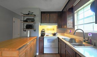 201 Green Shade Rd, Bainbridge, GA 39819