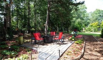 217 Falling Shoals Dr, Athens, GA 30605