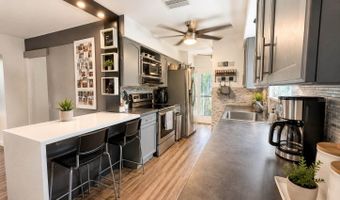 1050 Blackwood St, Altamonte Springs, FL 32701