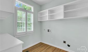 12 Amberwood Cir, Savannah, GA 31405