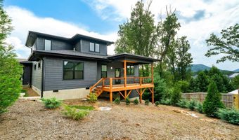 157 Meadow Breeze Rd, Arden, NC 28704
