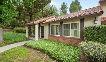 27556 Rondell St, Agoura Hills, CA 91301