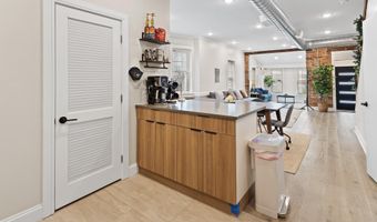 102 S Ocean Ave, Atlantic City, NJ 08401