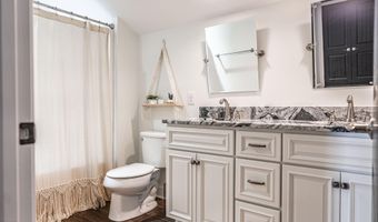 211 Campbell St, Aberdeen, NC 28315