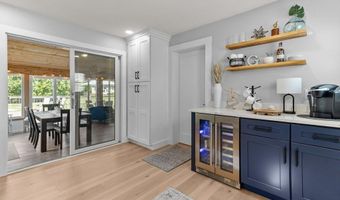 56 Pasture Farm Dr, Middletown, RI 02842
