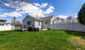 3 Mallory Ct, Bristol, RI 02809