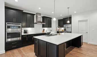 5604 CLERMONT Dr, Alexandria, VA 22310