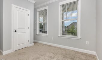2914 Farmhouse Dr, Apex, NC 27502