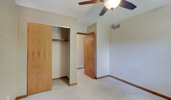 8459 Seattle Slew Ln, Indianapolis, IN 46217