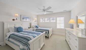 19 Sea Gull Dr, Avalon, NJ 08202