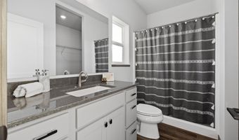 905 Bennington Dr, Box Elder, SD 57719