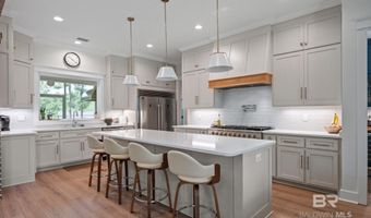 8194 Dixon Rd, Bay Minette, AL 36507