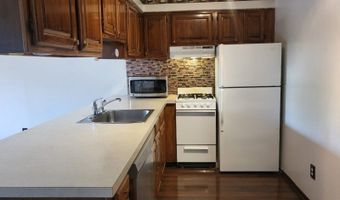 1 Red Lodge Dr 5, Alloway, NJ 07462