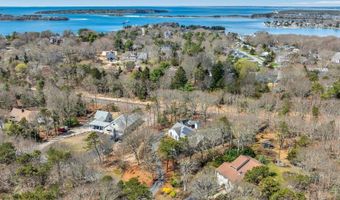52 Clubhouse Dr, Bourne, MA 02532