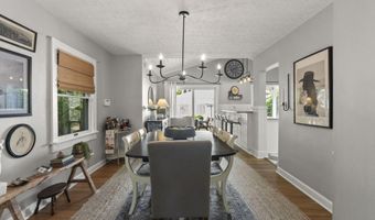 922 Palmer Rd, Columbus, OH 43212