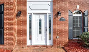 560 Kimball Crest Ct, Alpharetta, GA 30022