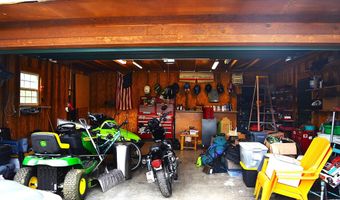 251 HILLVIEW Dr, Auburn, WY 83111