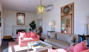 6 Price's Cove Ave, Newport, RI 02840