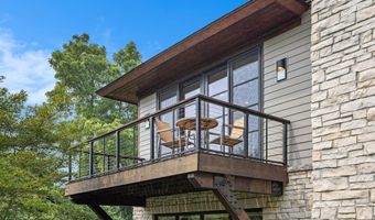 307 Windy Crest Dr, Ann Arbor, MI 48105