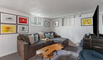 818 Chelsea Ave, Columbus, OH 43209