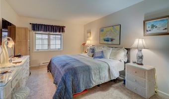 123 Pine Glen Dr, East Greenwich, RI 02818