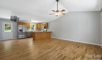 76 Selwyn Rd, Asheville, NC 28806
