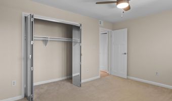 2016 N ADAMS St 508, Arlington, VA 22201