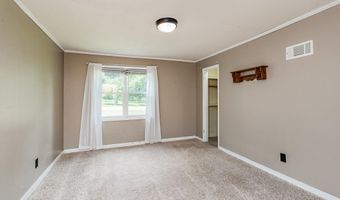 235 Riverside Dr, Alma, MI 48801