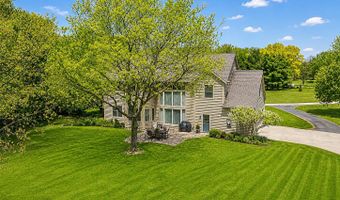 7494 Bridle Path Ct SE, Ada, MI 49301