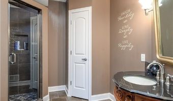 430 W Homestead Dr, Aurora, OH 44202