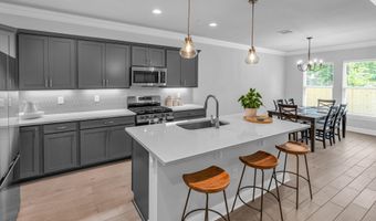 153 Le Moyne St, Bay St. Louis, MS 39520