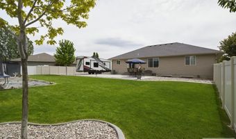 5343 Barton Ct, Ammon, ID 83406
