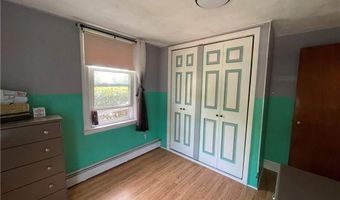66 Sherry Ave, Bristol, RI 02809