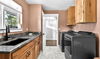 91403 Marbrook Ln, Blue River, OR 97413