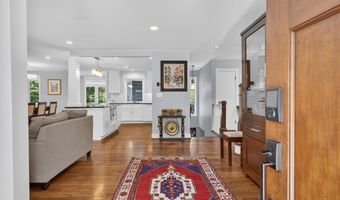 6430 KENHOWE Dr, Bethesda, MD 20817