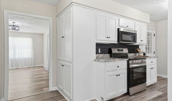 115 Dixie Ln, Ball Ground, GA 30107