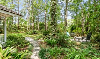663 Sams Point Rd, Beaufort, SC 29907