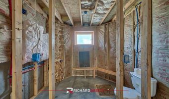 27 Longhorn Dr, Cody, WY 82414