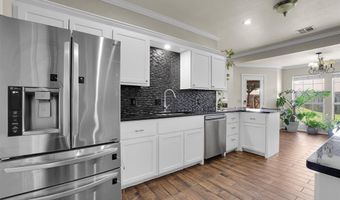 2901 N Towne Dr, Altus, OK 73521