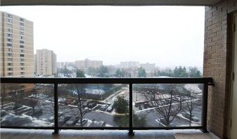 307 YOAKUM Pkwy 615, Alexandria, VA 22304