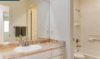 4513 Country Hills Dr, Antioch, CA 94531