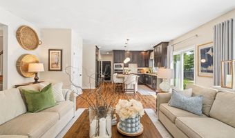 4232 N TERRAVIEW Dr, Appleton, WI 54913