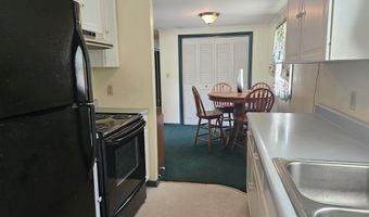 381 Birch St, Bangor, ME 04401