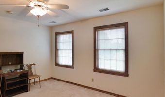 125 E WAYFARER Ln, Appleton, WI 54913