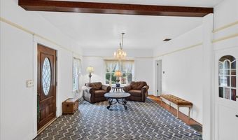 935 SPRINGHILL Dr, Albany, OR 97321