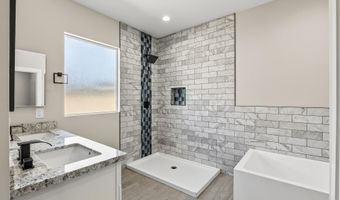 16 E Davis Ln, Avondale, AZ 85323